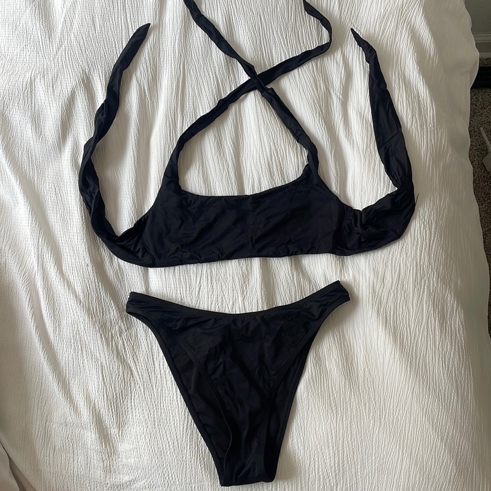 Black Bikini M